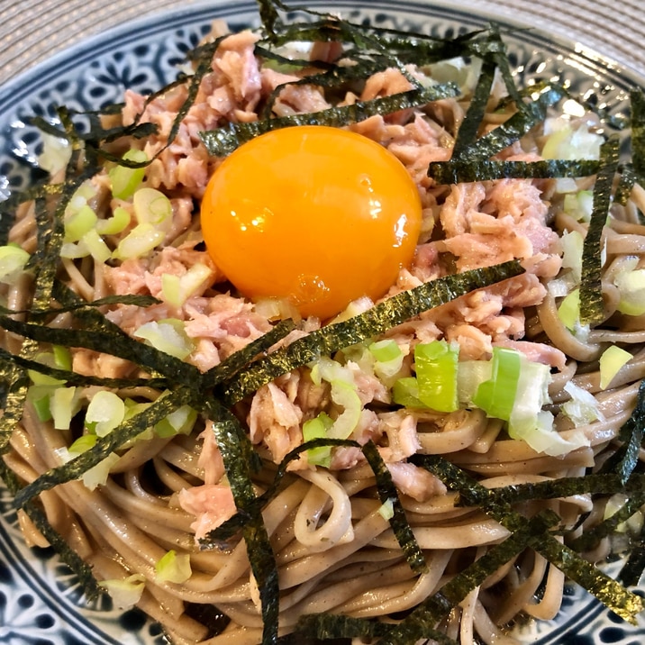 在宅ランチ♪変わり種蕎麦 油そば風の濃い味ツナ蕎麦